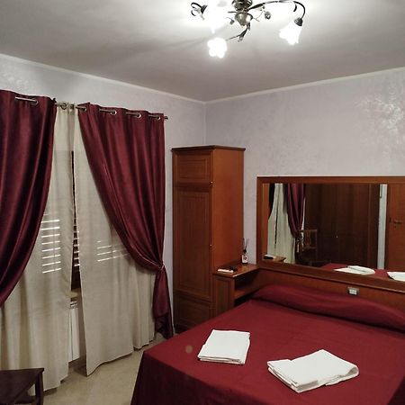 Affittacamere Stranamore Frascati Bagian luar foto