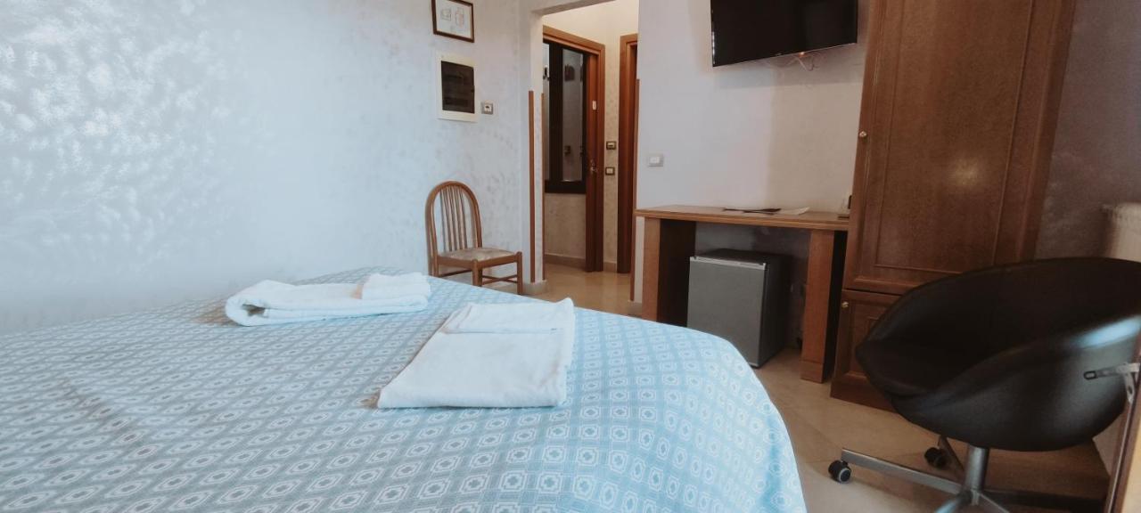 Affittacamere Stranamore Frascati Bagian luar foto