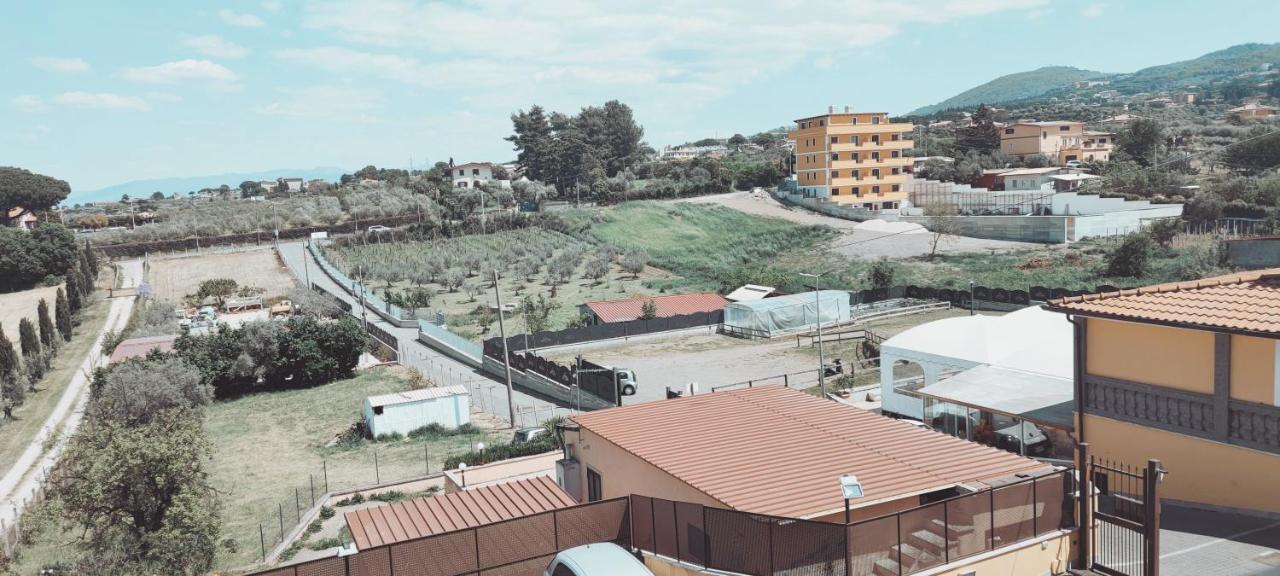 Affittacamere Stranamore Frascati Bagian luar foto