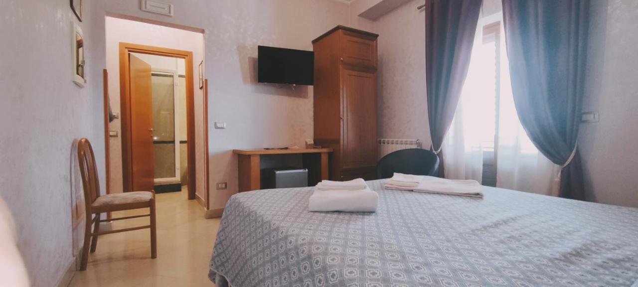 Affittacamere Stranamore Frascati Bagian luar foto