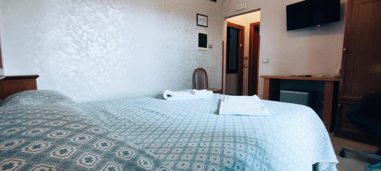 Affittacamere Stranamore Frascati Bagian luar foto