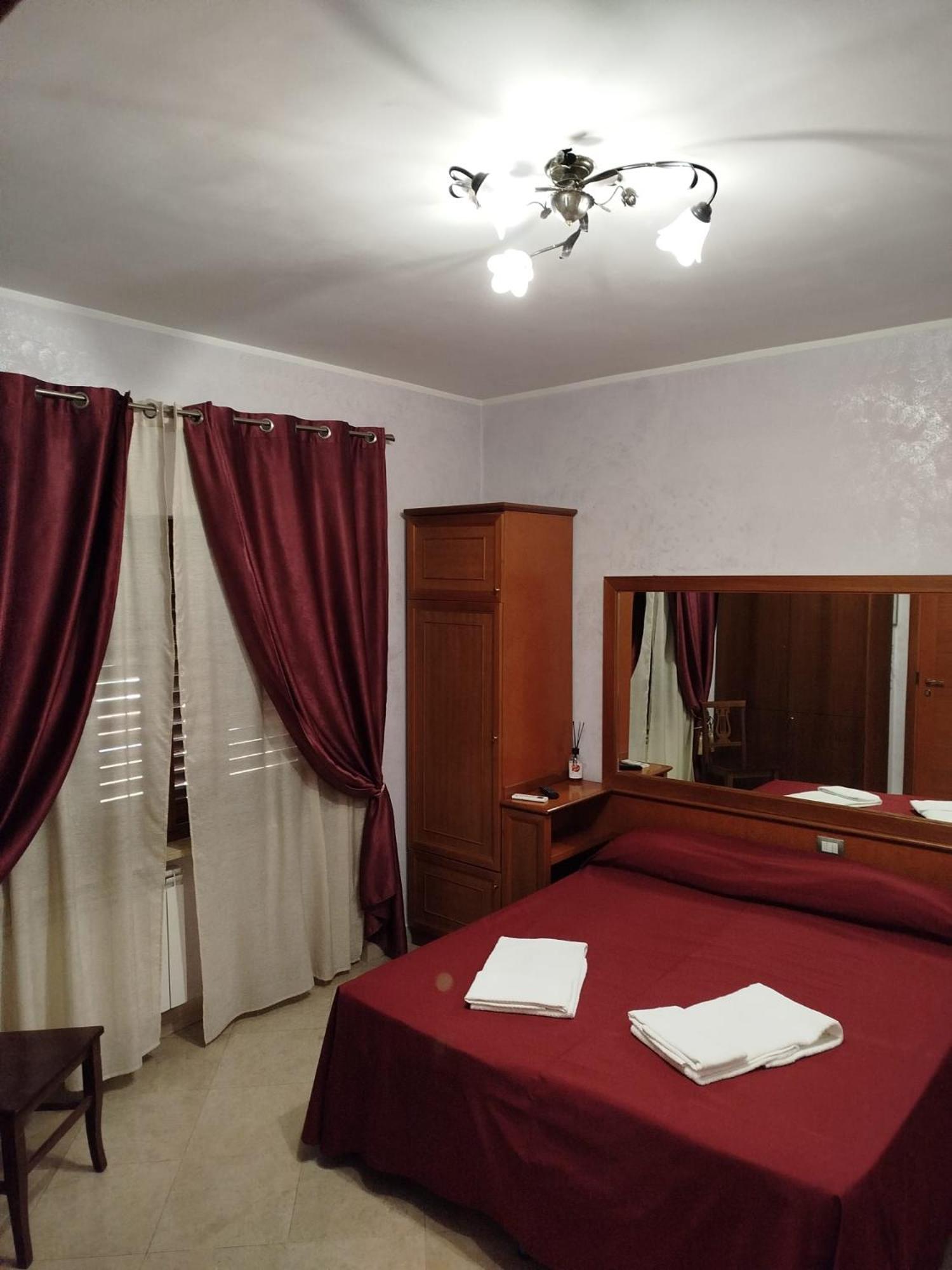 Affittacamere Stranamore Frascati Bagian luar foto
