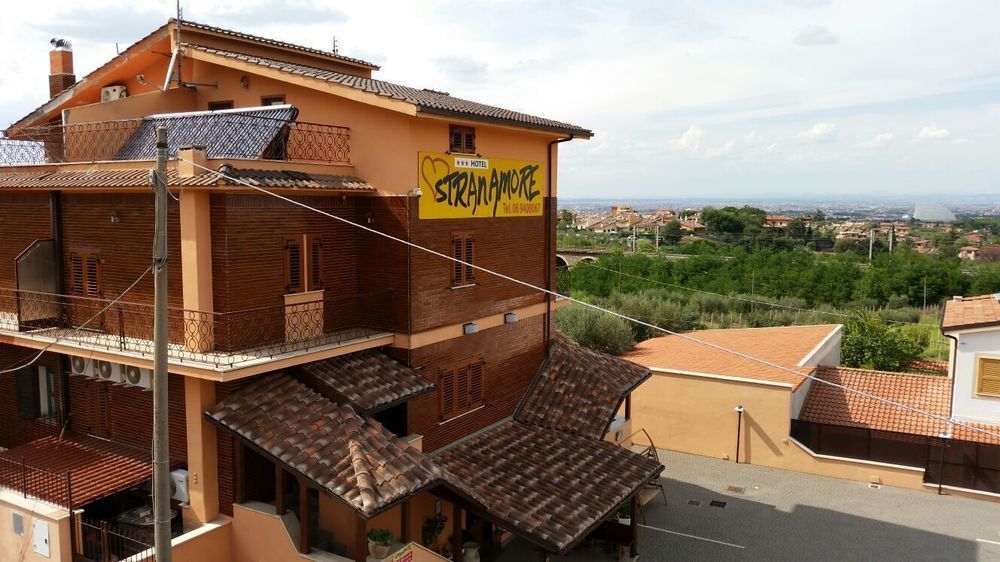 Affittacamere Stranamore Frascati Bagian luar foto
