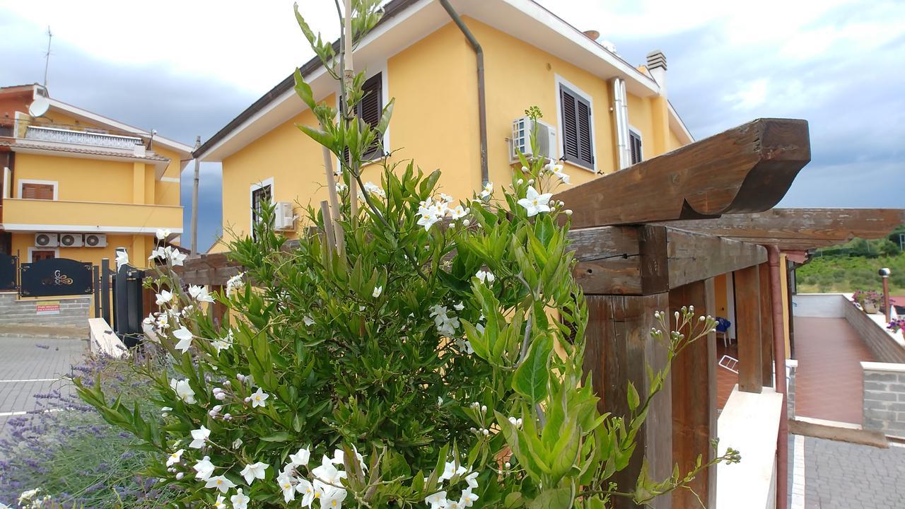Affittacamere Stranamore Frascati Bagian luar foto